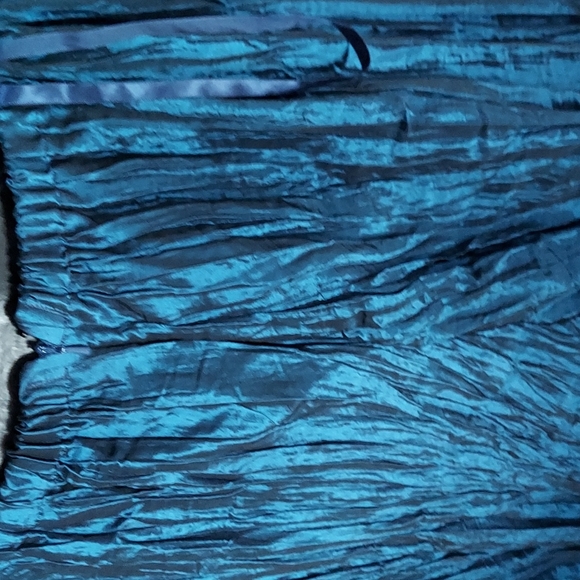 Beautiful Pleated Maxi Skirt - Picture 8 of 10